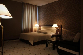 Hotel Empire